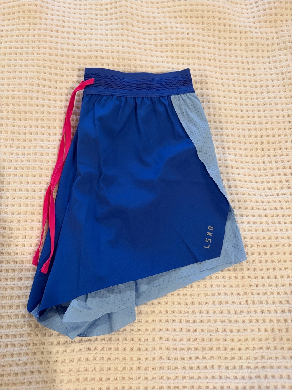 LSKD High-Rise Accelerate Shorts - Picture 3 of 4